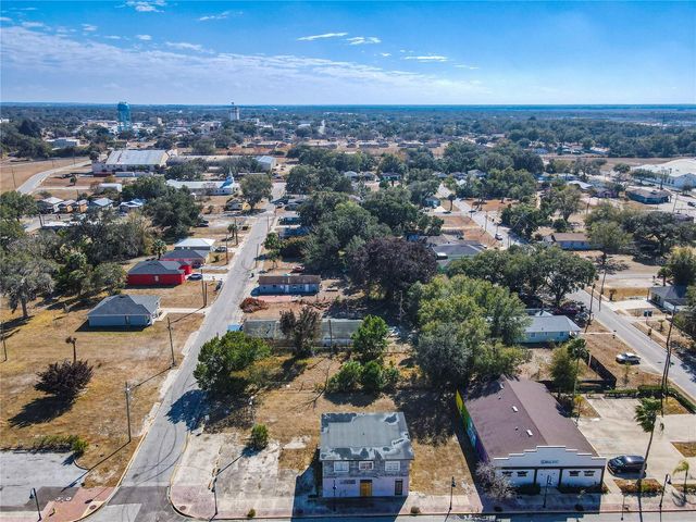 LINCOLN AVENUE W, Lake Wales, FL 33853