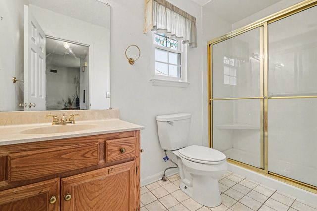 2500 Park Green Ln, Old Hickory, TN 37138