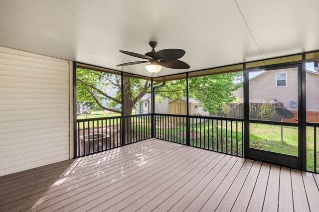 2500 Park Green Ln, Old Hickory, TN 37138