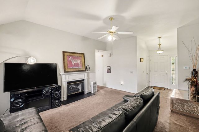 2500 Park Green Ln, Old Hickory, TN 37138