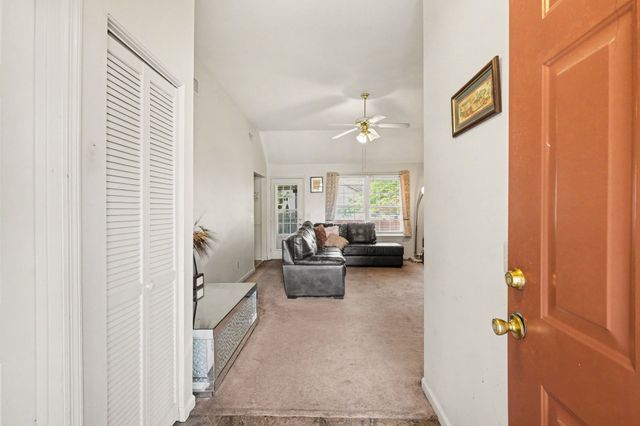 2500 Park Green Ln, Old Hickory, TN 37138