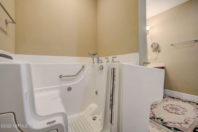 4300 S SOUTH BEACH Parkway 1106, Jacksonville Beach, FL 32250