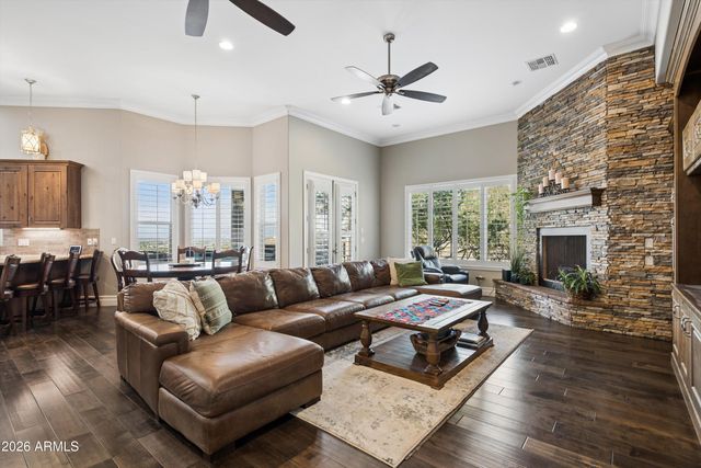 34157 N MIRAGE Court, San Tan Valley, AZ 85144