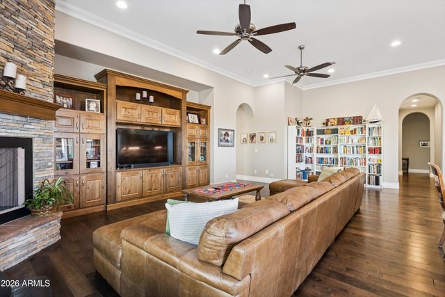 34157 N MIRAGE Court, San Tan Valley, AZ 85144