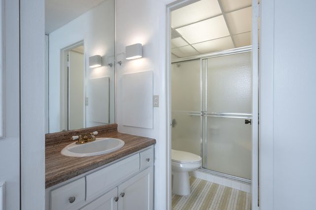 3660 Inverrary Drive 3q, Lauderhill, FL 33319