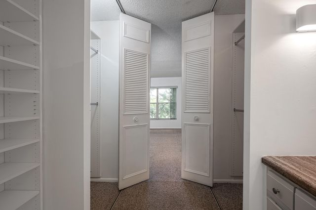 3660 Inverrary Drive 3q, Lauderhill, FL 33319