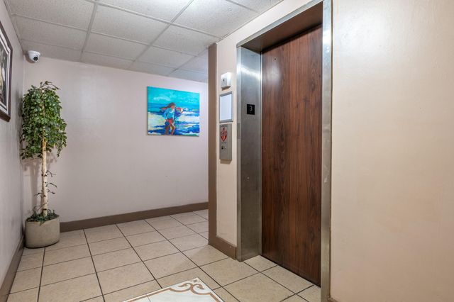3660 Inverrary Drive 3q, Lauderhill, FL 33319