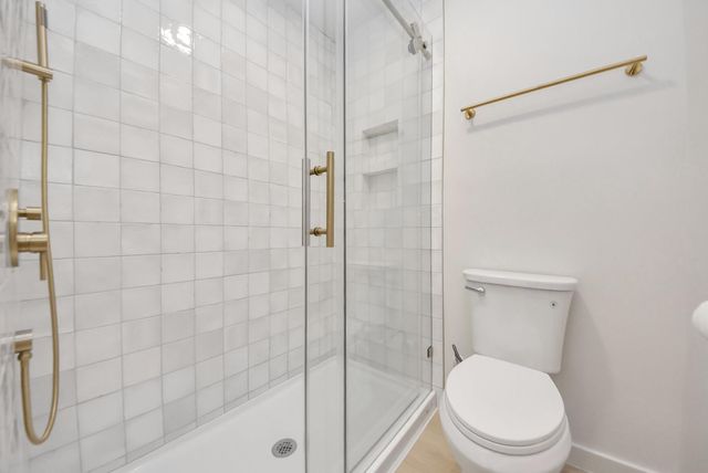 16207 Summer Wind Drive, Houston, TX 77090