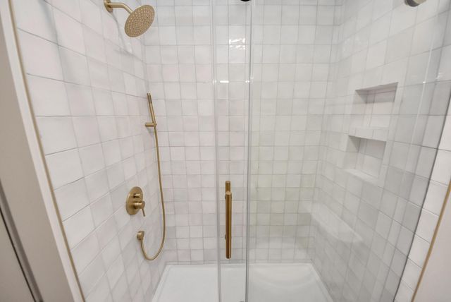 16207 Summer Wind Drive, Houston, TX 77090