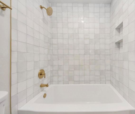 16207 Summer Wind Drive, Houston, TX 77090