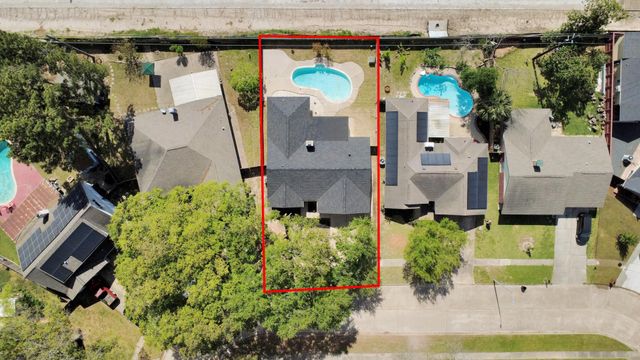 16207 Summer Wind Drive, Houston, TX 77090