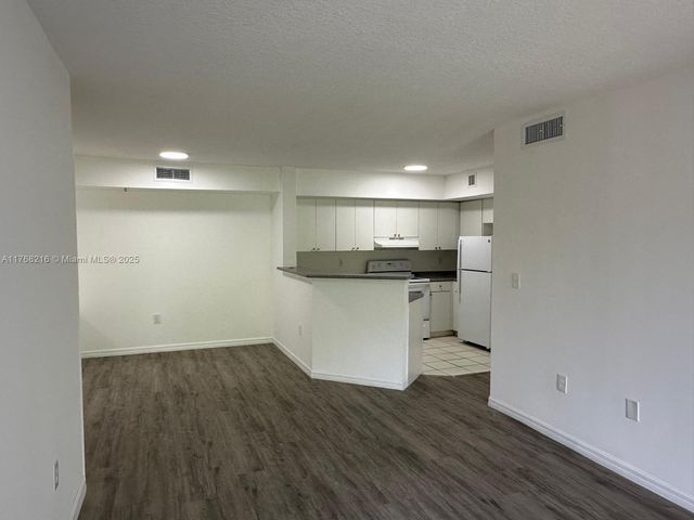 17602 NW 25th Ave 304, Miami Gardens, FL 33056