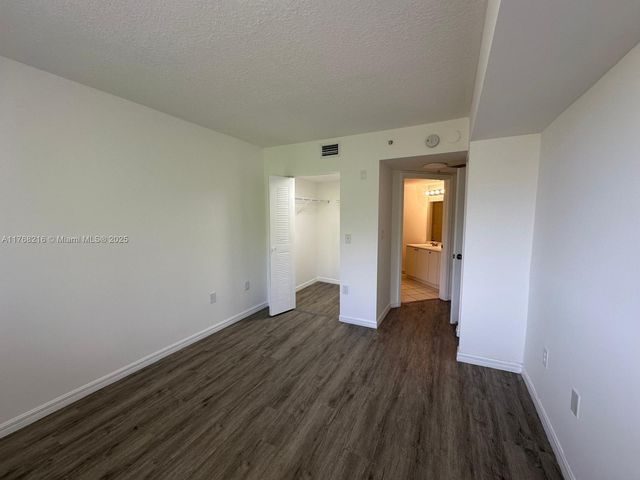 17602 NW 25th Ave 304, Miami Gardens, FL 33056