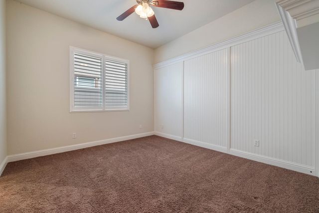 2452 W Belle Glade Ln, Manteca, CA 95336