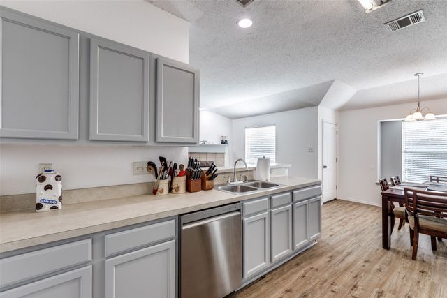 507 Waterford Street, Farmersville, TX 75442