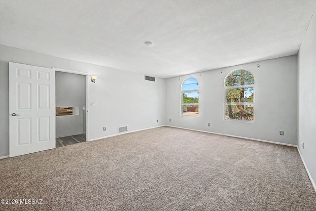 2767 N Desert Avenue, Tucson, AZ 85712