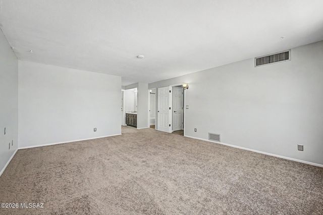2767 N Desert Avenue, Tucson, AZ 85712