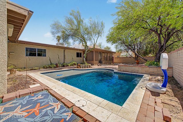2767 N Desert Avenue, Tucson, AZ 85712