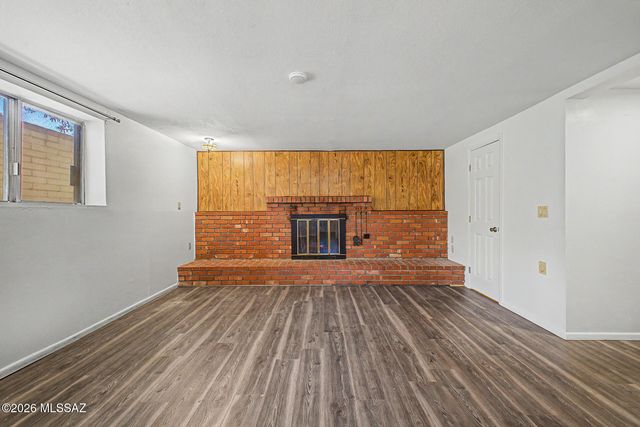 2767 N Desert Avenue, Tucson, AZ 85712