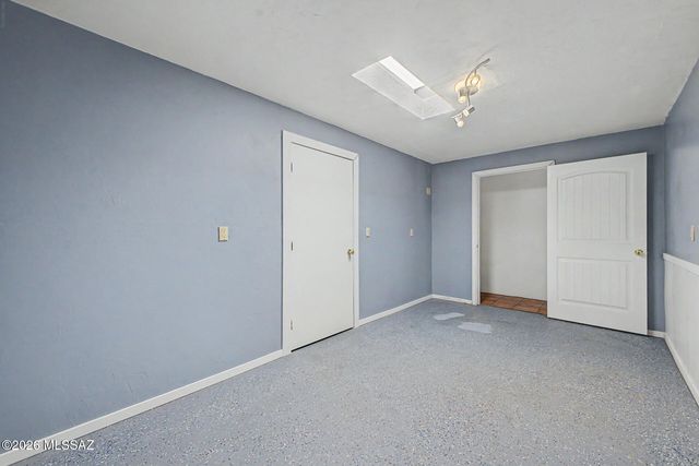 2767 N Desert Avenue, Tucson, AZ 85712