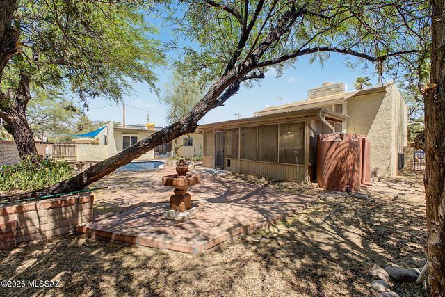 2767 N Desert Avenue, Tucson, AZ 85712