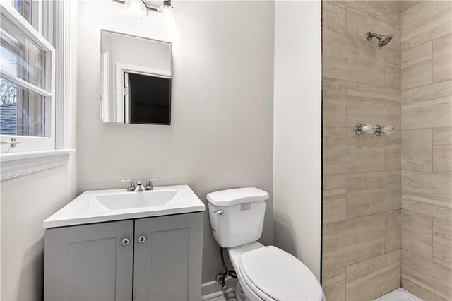 6204 E 109th Street, Kansas City, MO 64134