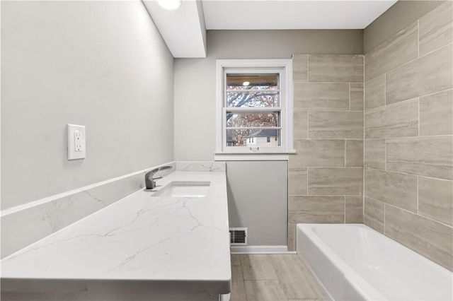 6204 E 109th Street, Kansas City, MO 64134