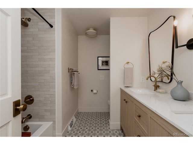 6372 W Fremont Dr, Littleton, CO 80128