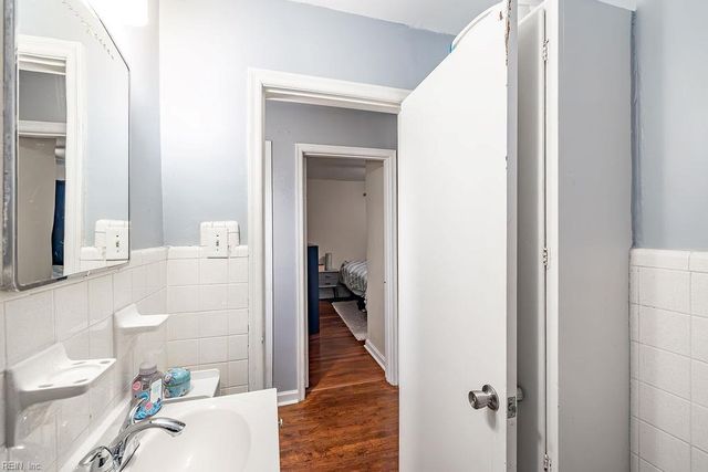 31 Warren DR, Portsmouth, VA 23701