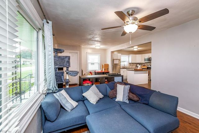 31 Warren DR, Portsmouth, VA 23701