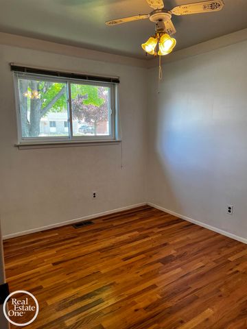 37223 Barrington Drive, Sterling Heights, MI 48312