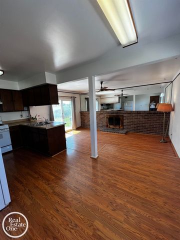 37223 Barrington Drive, Sterling Heights, MI 48312