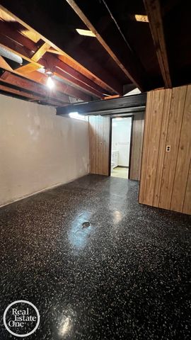 37223 Barrington Drive, Sterling Heights, MI 48312