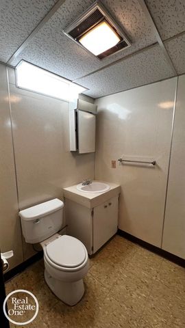 37223 Barrington Drive, Sterling Heights, MI 48312