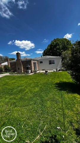 37223 Barrington Drive, Sterling Heights, MI 48312