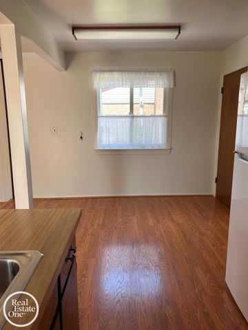 37223 Barrington Drive, Sterling Heights, MI 48312