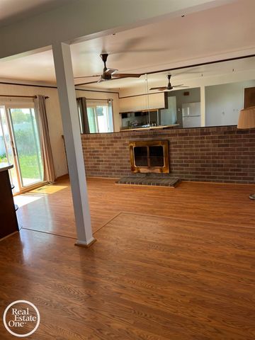 37223 Barrington Drive, Sterling Heights, MI 48312