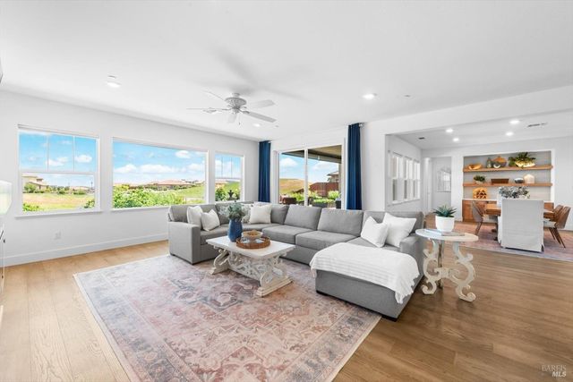 349 Preserve Ln, Vacaville, CA 95688