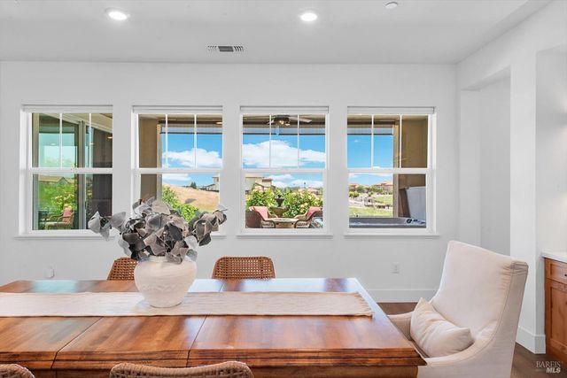 349 Preserve Ln, Vacaville, CA 95688