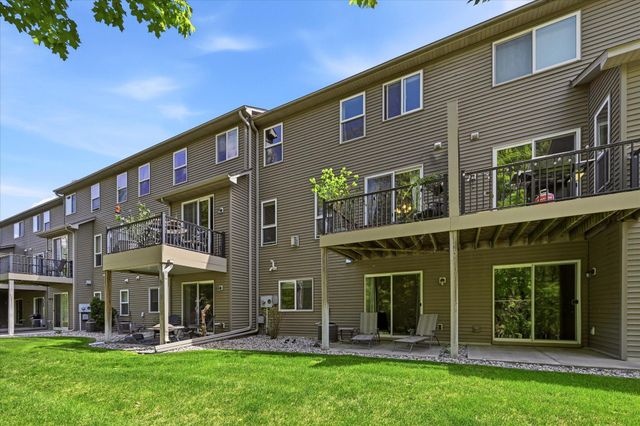 14358 Parkside Court NW, Prior Lake, MN 55372