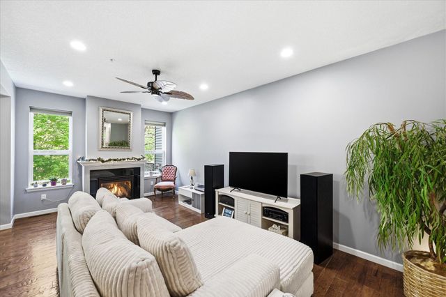 14358 Parkside Court NW, Prior Lake, MN 55372