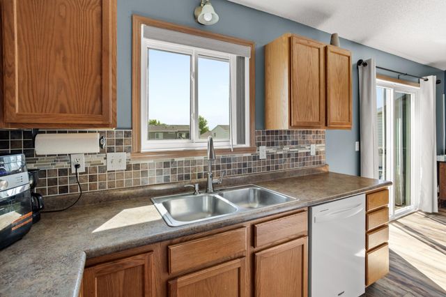 3126 32nd Street S, Moorhead, MN 56560