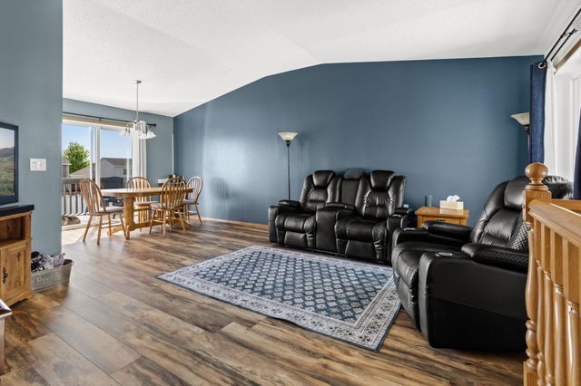 3126 32nd Street S, Moorhead, MN 56560