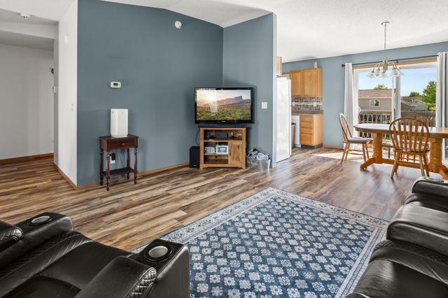 3126 32nd Street S, Moorhead, MN 56560