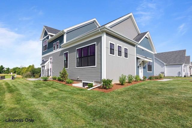 136 Elm Street SM32, South Burlington, VT 05403