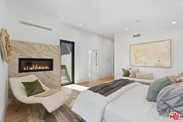 3848 Vantage Avenue, Los Angeles, CA 91604