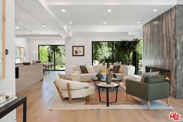 3848 Vantage Avenue, Los Angeles, CA 91604