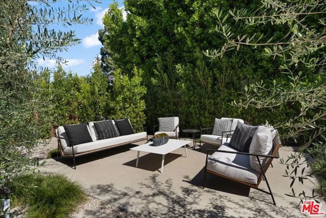 3848 Vantage Avenue, Los Angeles, CA 91604