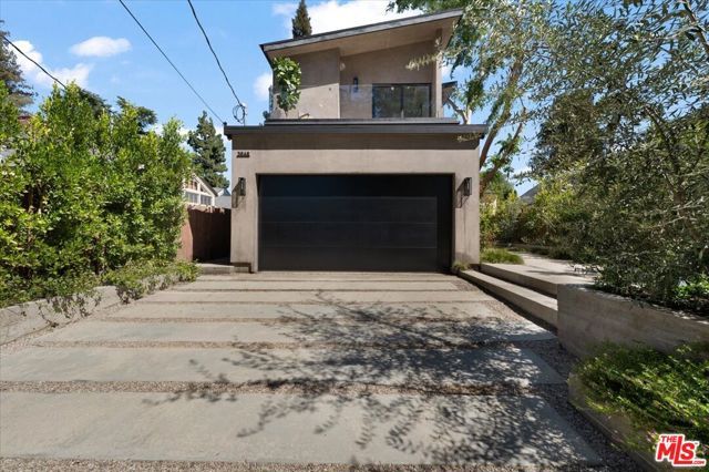 3848 Vantage Avenue, Los Angeles, CA 91604
