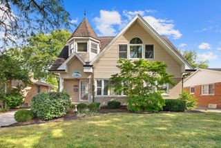 963 S Saylor Avenue, Elmhurst, IL 60126